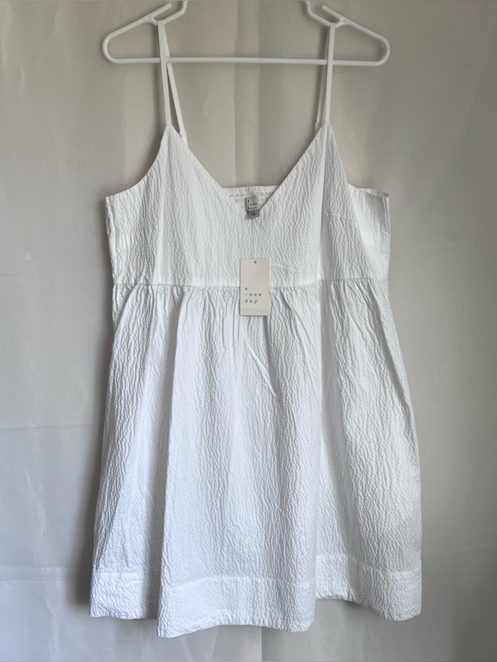 New Day White Textured Spaghetti Strap 99% Cotton Sundress Size L NWT w Pockets